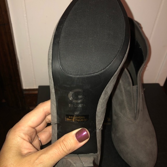 Guess grey suede booties - Picture 2 of 4
